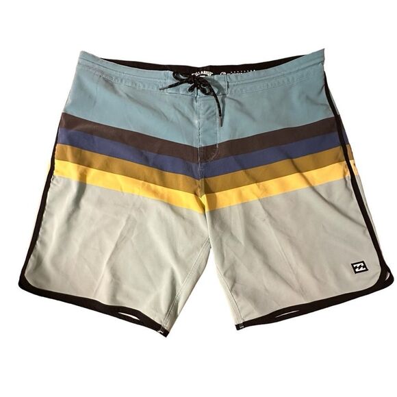 Billabong ~Mens striped Boardshorts ~ side pockets ~size tag removed, see photos - Picture 1 of 12